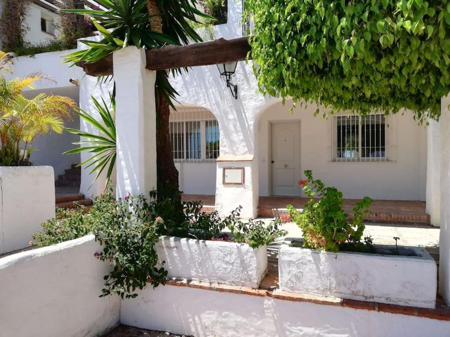 ラ・エラドゥーラApartamento Grande En El Puerto Marina Del Esteアパートメント エクステリア 写真