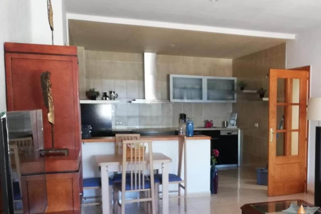 ラ・エラドゥーラApartamento Grande En El Puerto Marina Del Esteアパートメント エクステリア 写真